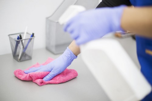 Final review of a complaint file for an oven cleaning service